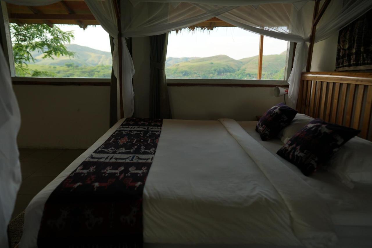 Morinda Villa And Resto Waingapu Bagian luar foto